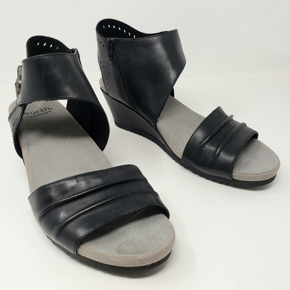 earth barbados sandal